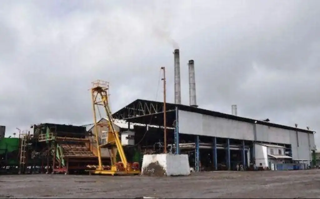 Imagen Tras cierre, trabajadores de ingenio San Pedro piden apoyo a Nahle y Sheinbaum