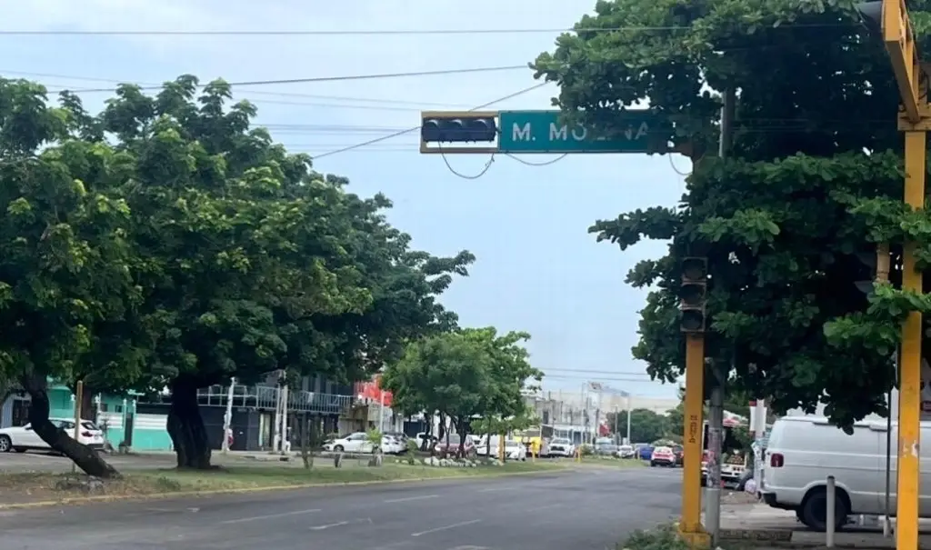 Imagen  ¡Alerta en el centro de Veracruz! Falla de semáforos pone en riesgo a cientos de automovilistas