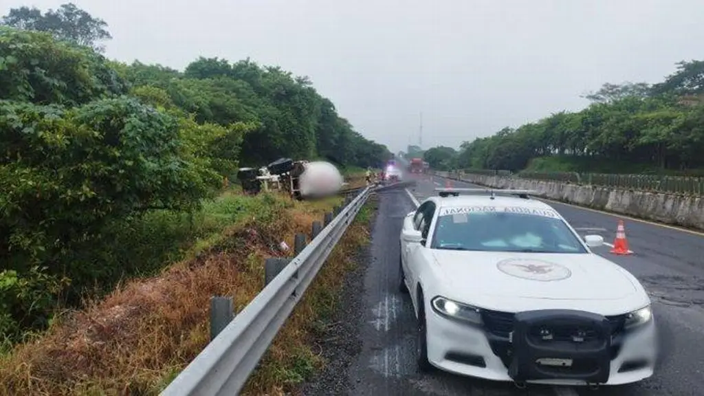 Imagen Hay cierre por accidente en esta carretera de Veracruz ¡Precaución!