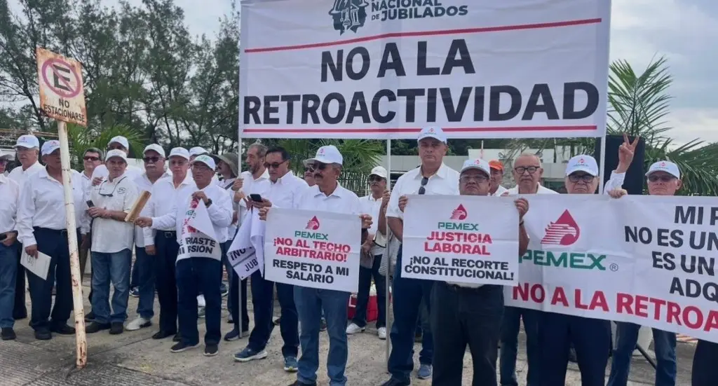 Imagen “Jubilados de Pemex no se rinden: ‘Seguiremos en pie de lucha hasta derogar la reforma’” 