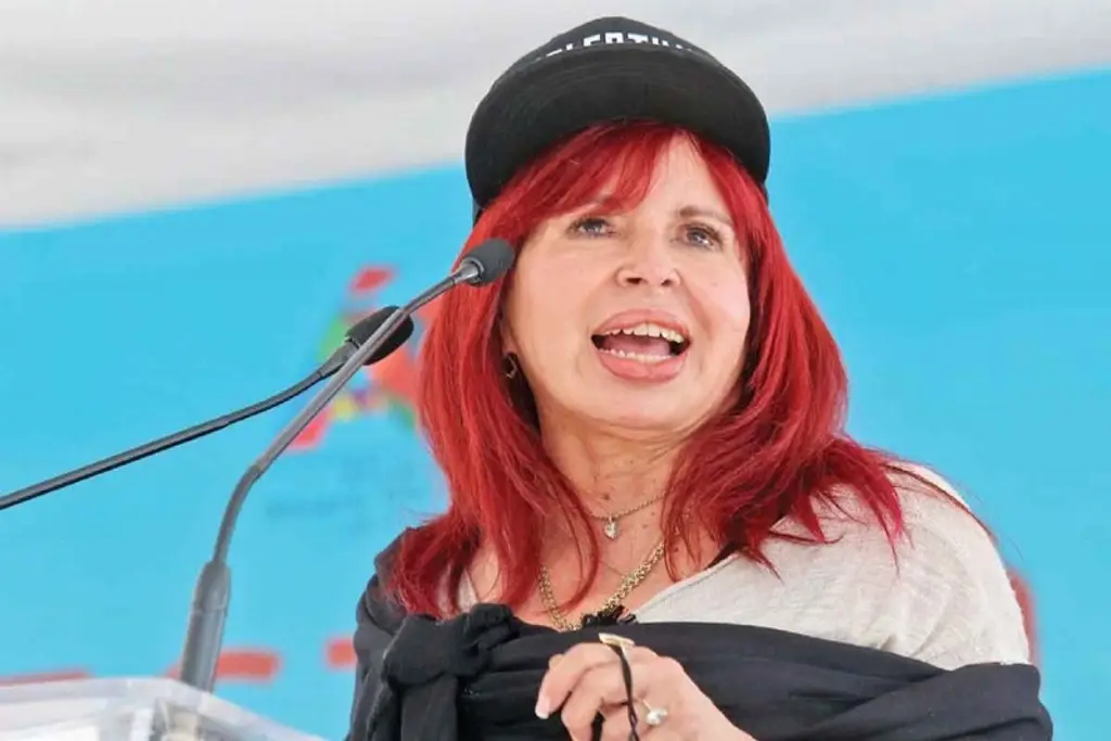 Imagen Exhiben a Layda Sansores en primera clase rumbo a Madrid (+Video)
