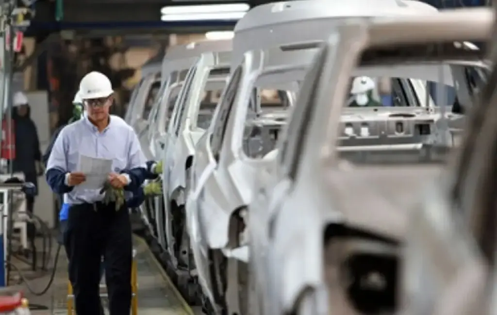 Imagen Reportan disminución de la producción de autos en México