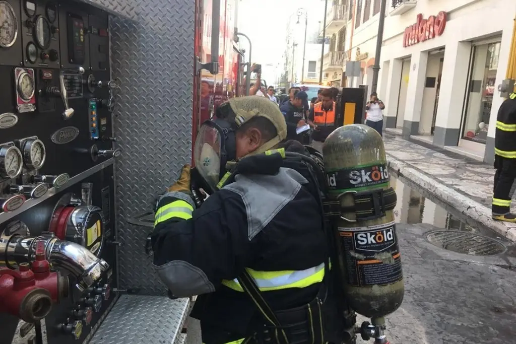 Imagen Bomberos realizarán prácticas con fuego real este viernes en Veracruz; es abierto al público