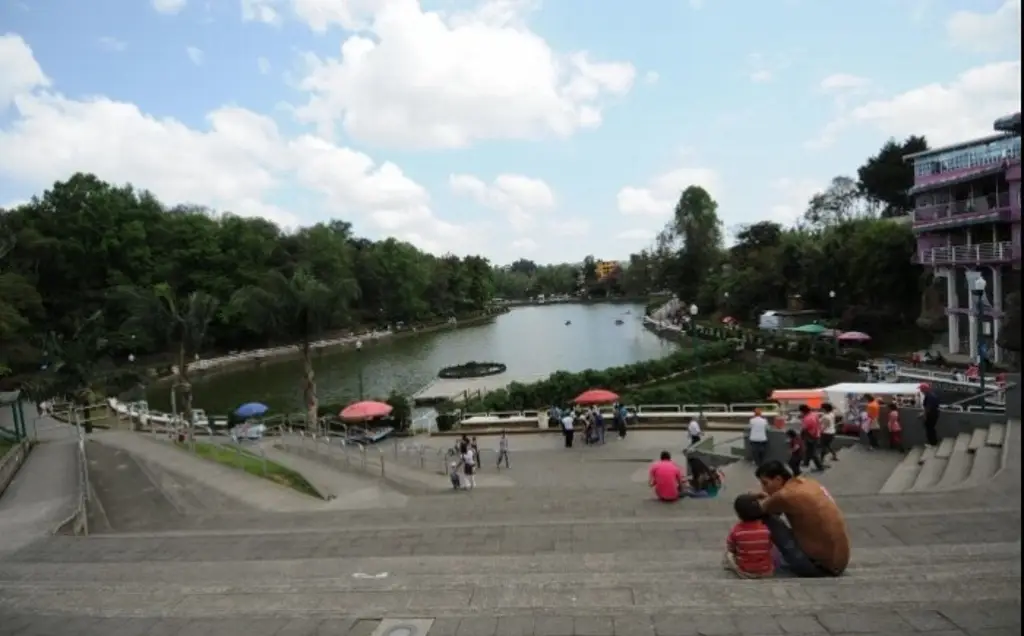 Imagen En plenas vacaciones, cerrarán parte del Paseo de Los Lagos en Xalapa desde este lunes