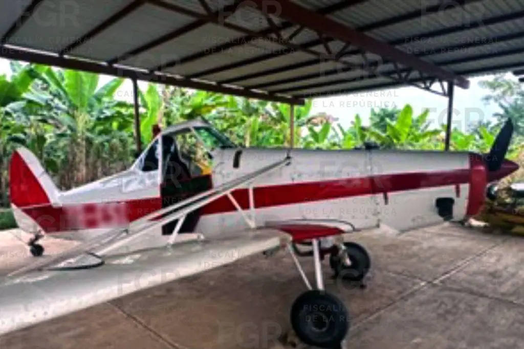 Imagen Denuncian presunto abuso de la FGR por aseguramiento de aeronaves en Medellín de Bravo, Veracruz