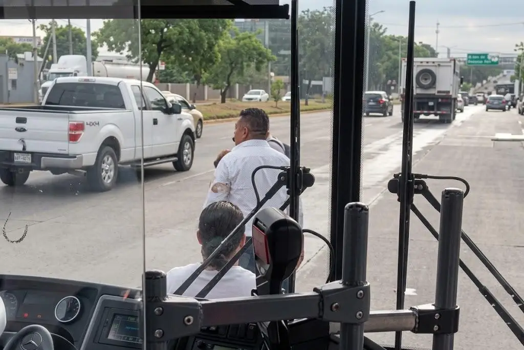 Imagen Exhiben golpiza de conductor de Ulúa y automovilista en Veracruz (+Video)