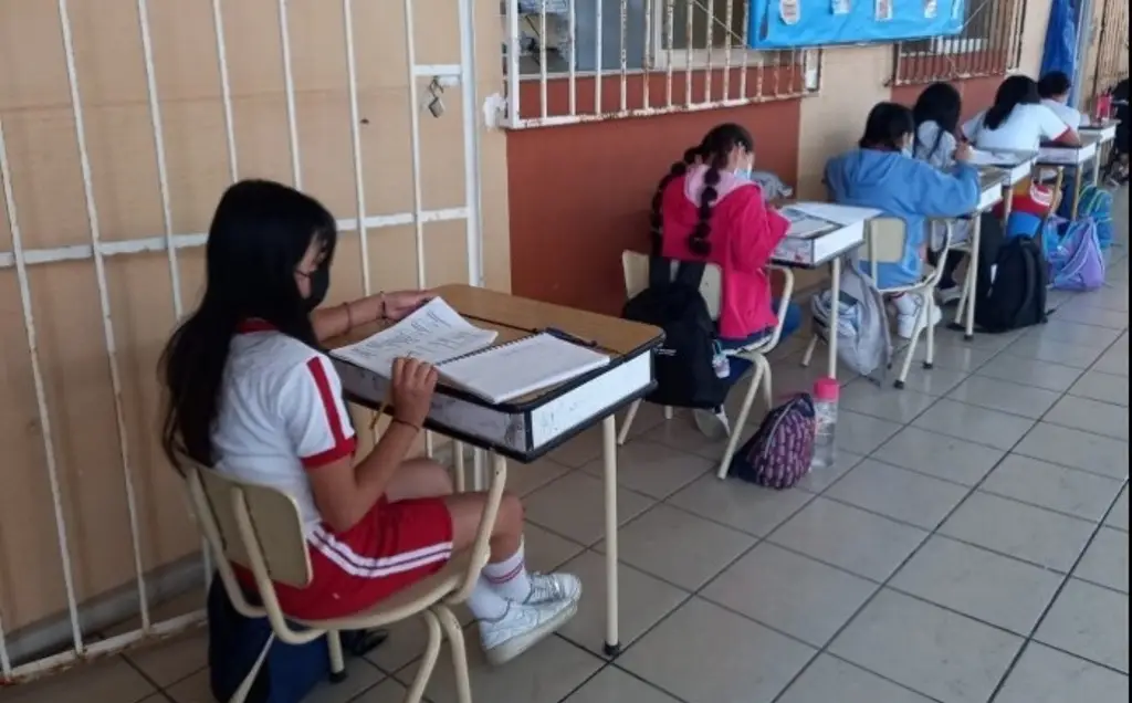 Imagen Entregan 8.7 millones de libros de texto gratuitos para el ciclo escolar 2026-2027 en Veracruz