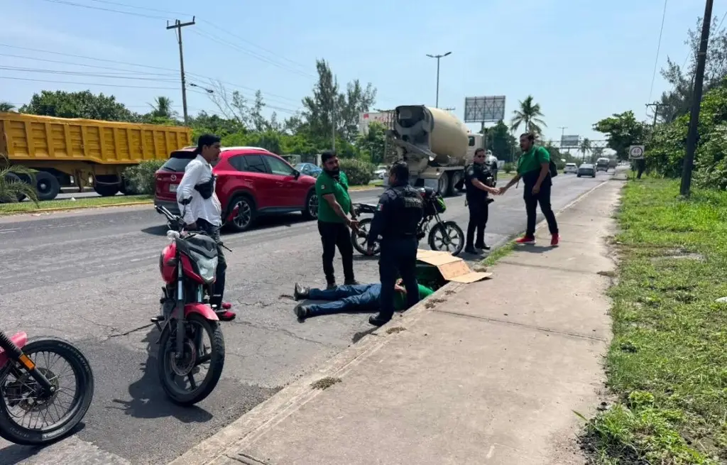 Imagen Motociclista resulta lesionado tras accidente en la Veracruz-Xalapa