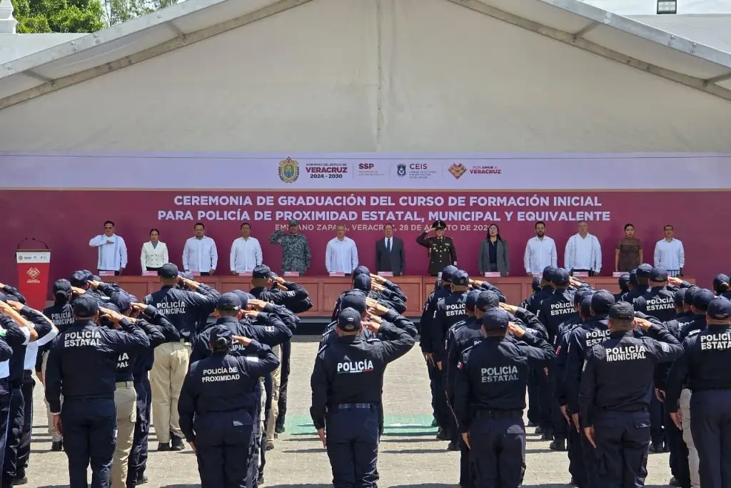 Imagen Se suman 107 policías estatales nuevos a Veracruz