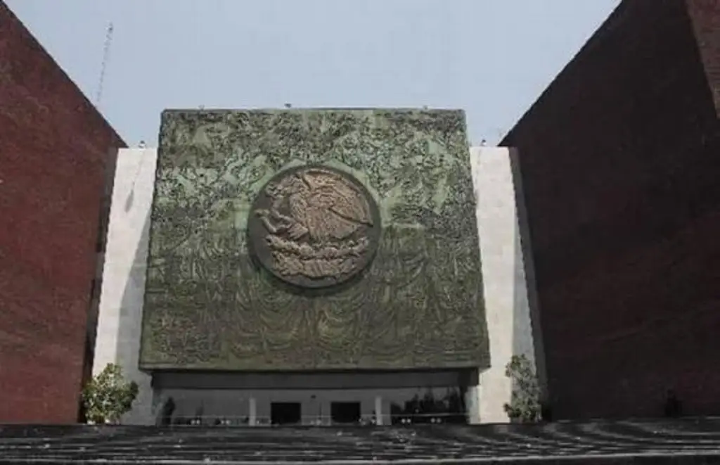 Imagen PAN propone hasta 140 años de prisión para funcionarios ligados al crimen organizado