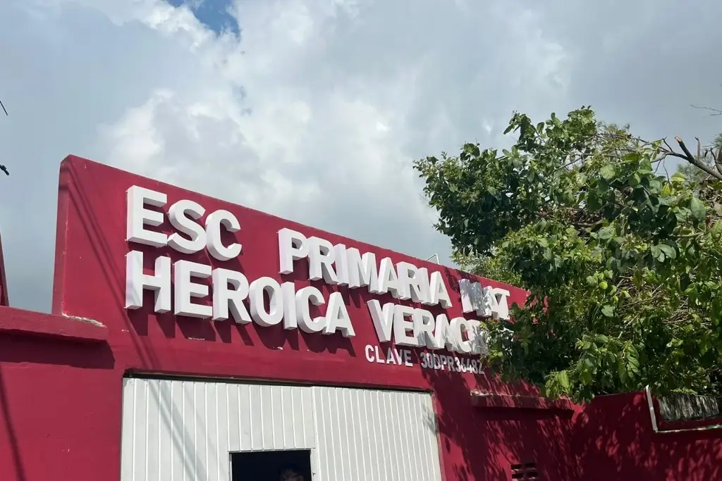 Imagen Sonó la chicharra y todos al suelo; el protocolo que aplicaron en escuela de Veracruz tras balacera