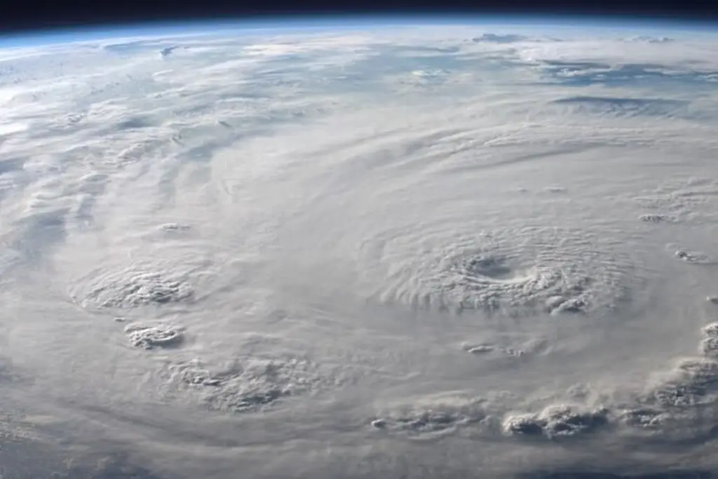 Imagen Huracán Marie se fortalece en el Pacífico; advierten lluvias intensas y calor extremo