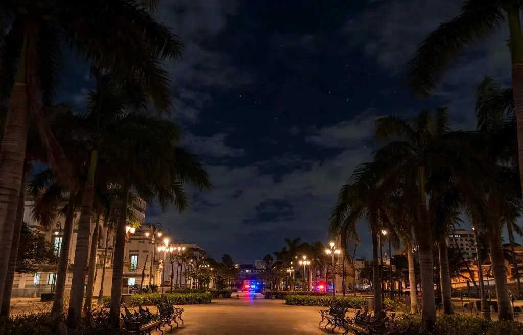 Imagen Patinaban en Plaza de la República y terminaron atropelladas en plena zona peatonal de Veracruz
