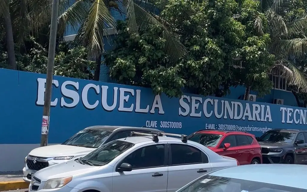 Imagen ¿Celular sí o no en las escuelas?     Esto opinan los padres de familia en Veracruz