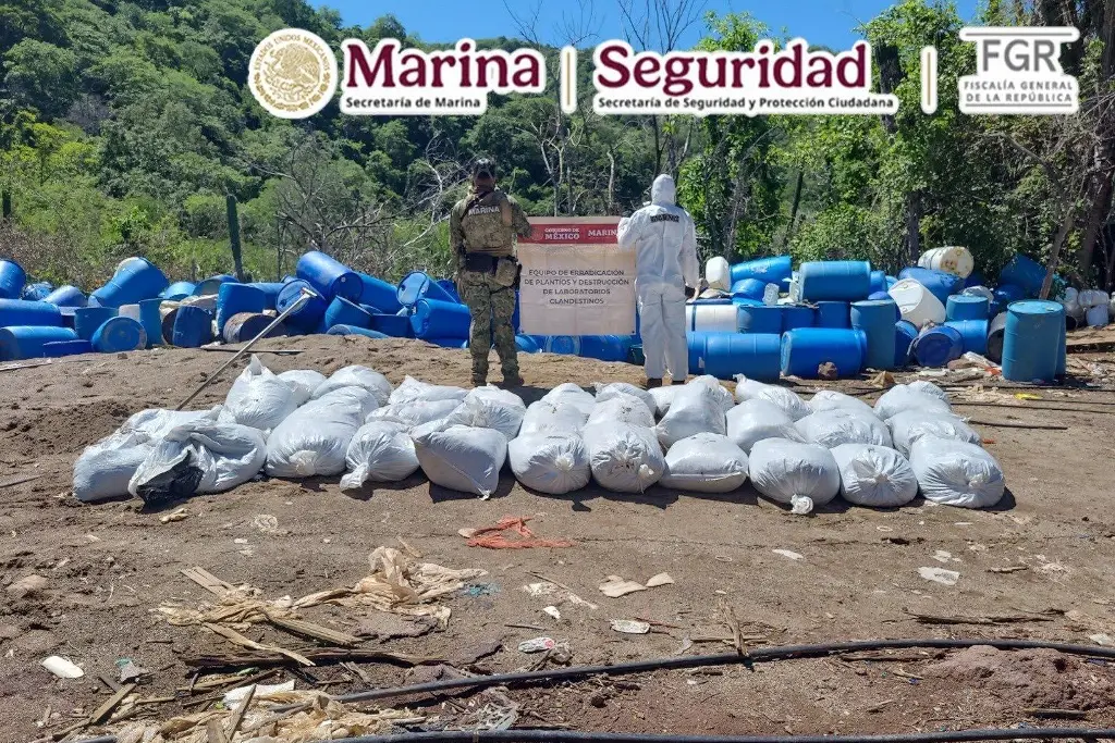 Imagen Aseguran más de 16 toneladas de metanfetamina y desmantelan narcolaboratorio