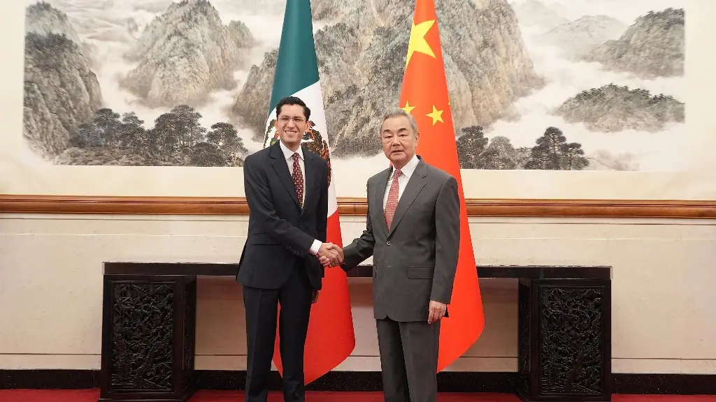 Imagen Relaciones China-México no están dirigidas contra ningún país: ministro Wang Yi