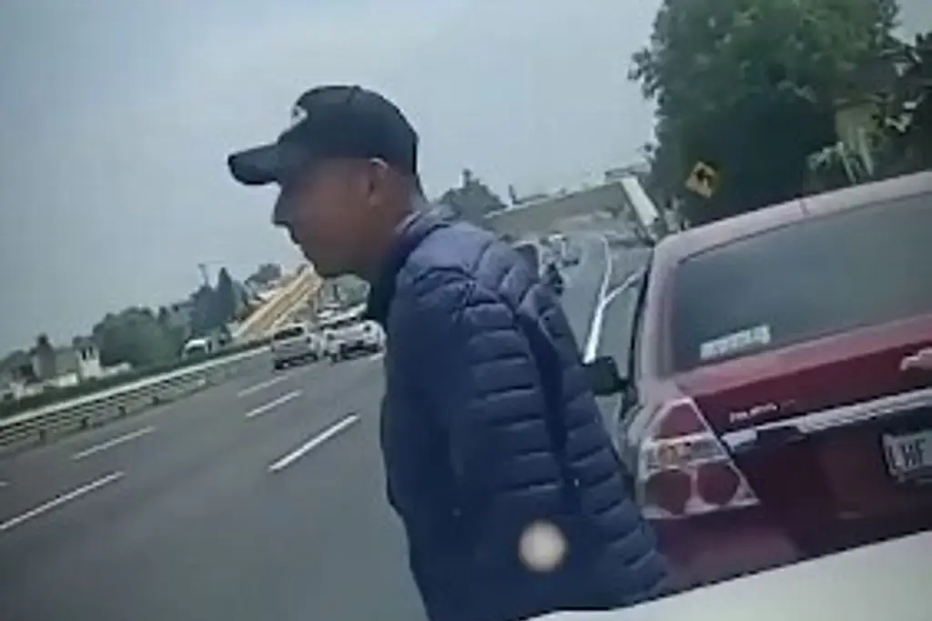 Imagen Así interceptan a conductores falsos policías en autopista. Precaución (+Video)