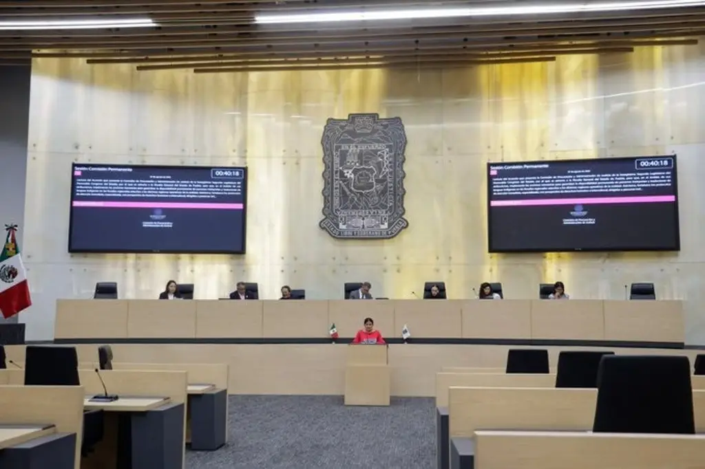 Imagen Detienen a alcaldes y ahora renuncian sus cabildos: así cambiará el gobierno en 3 municipios de Puebla