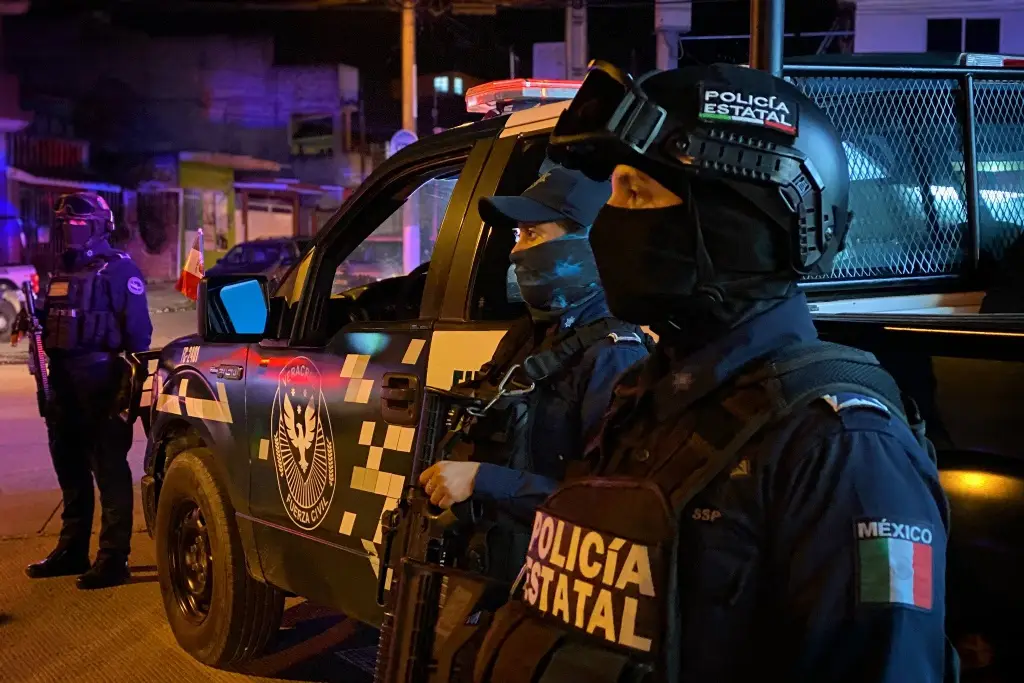 Imagen Localizan cuerpo dentro de taxi abandonado al sur de Veracruz