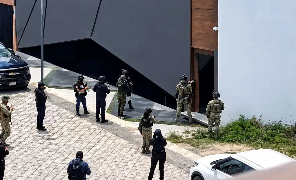 Imagen Catean residencia de hermano presunto operador criminal en Hidalgo