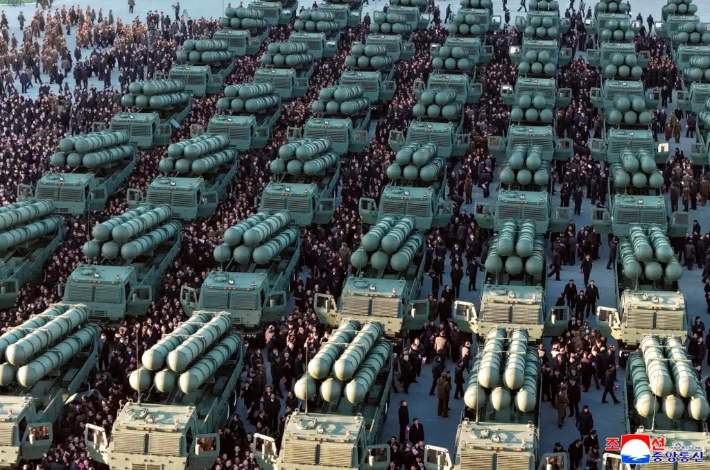 Imagen Corea del Norte promete mayor relación con Rusia; Ucrania en alerta por más tropas