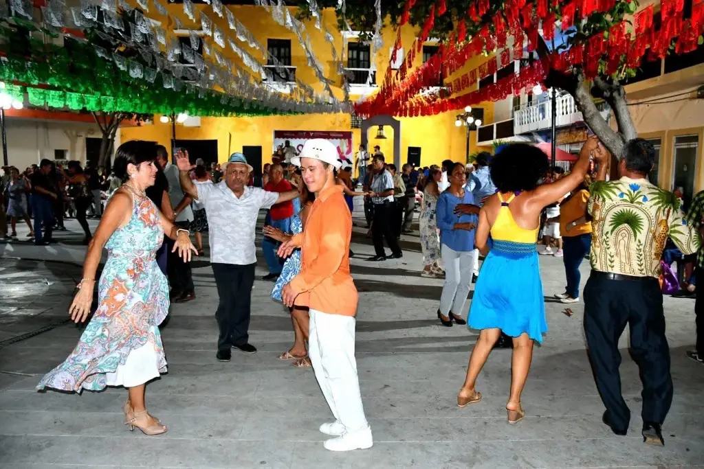 Imagen ¿Ya tienes plan en Veracruz? Esta cartelera de septiembre trae música, salsa y una sorpresa