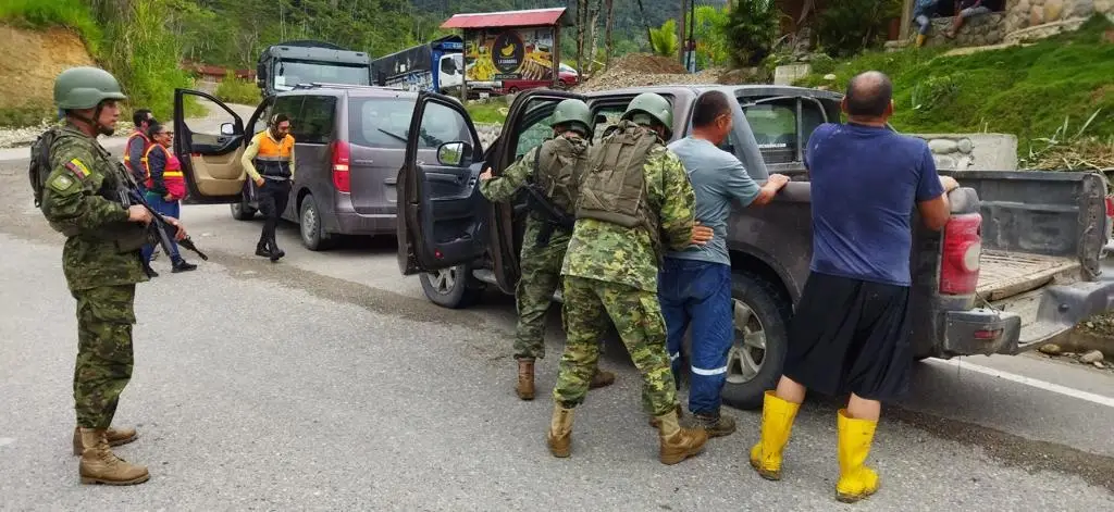 Imagen Gobierno de Ecuador impone toque de queda y estado de excepción en varias partes del país
