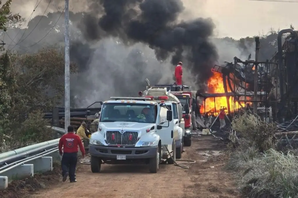 Imagen Familias podrán regresar a sus casas tras explosión en Jáltipan: Nahle