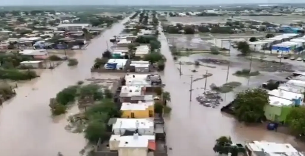 Imagen Fuertes lluvias inundan Empalme, Sonora; Marina atiende afectaciones (+Video)