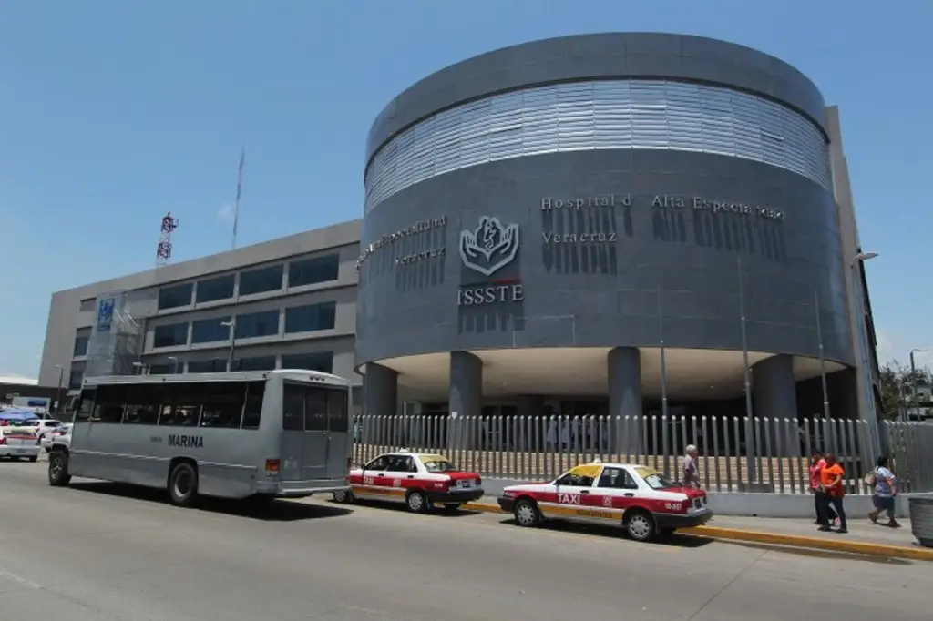 Imagen Valentín Herrera regresa al ISSSTE; dirigirá Hospital de Alta Especialidad