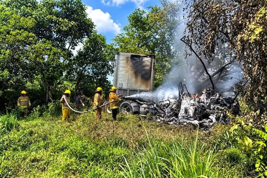 Imagen Cierre total en autopista de Las Choapas por fuerte accidente; esto se sabe