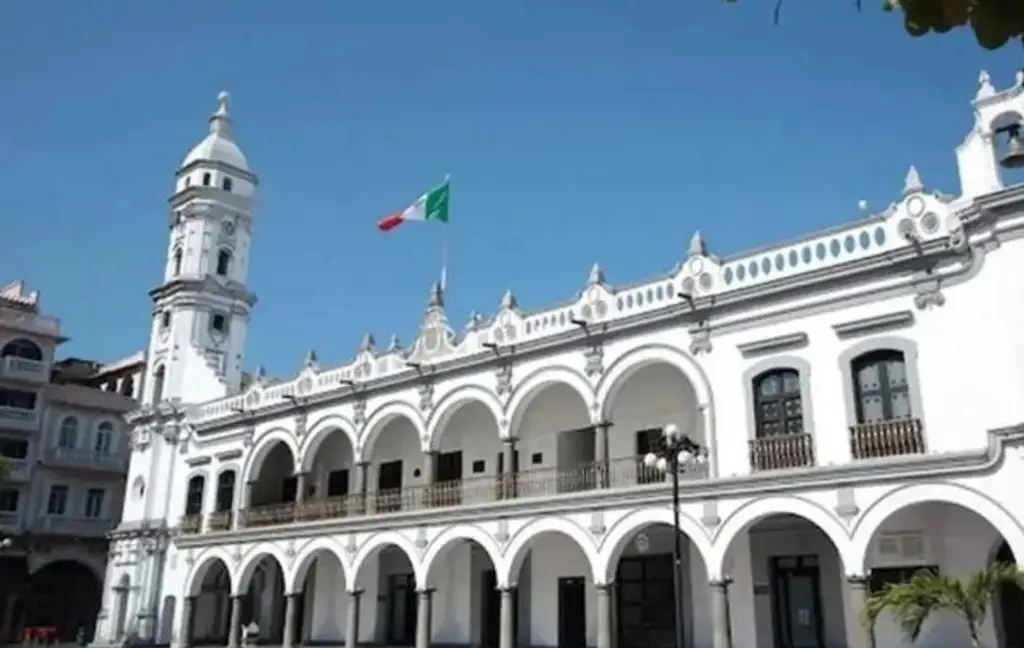 Imagen ¿Buscas trabajo? Ofrecen sueldo de 18 mil 500 pesos en esta área del ayuntamiento de Veracruz  