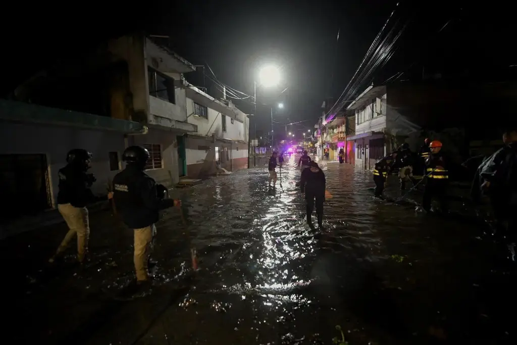 Imagen Primer frente frío amenaza a Veracruz; titular de PC informa qué puede pasar y lo puedes prevenir