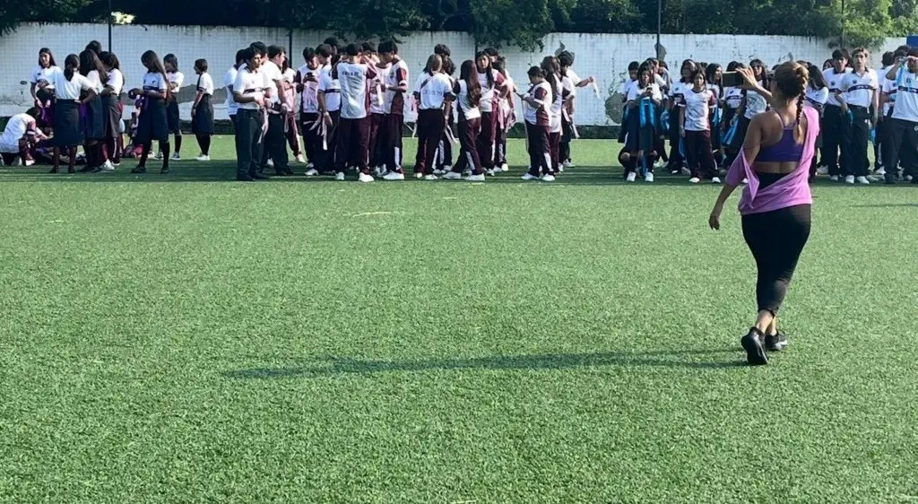 Imagen Más de mil 300 jóvenes se ponen a bailar por una razón muy importante en Veracruz