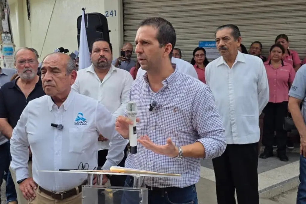 Imagen “Es un abuso de autoridad”: dueño de tienda en Boca del Río rompe el silencio tras clausura