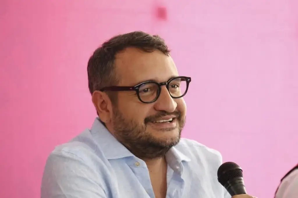 Imagen 'Andy' López Beltrán reaparece en evento por los XV años de Morena