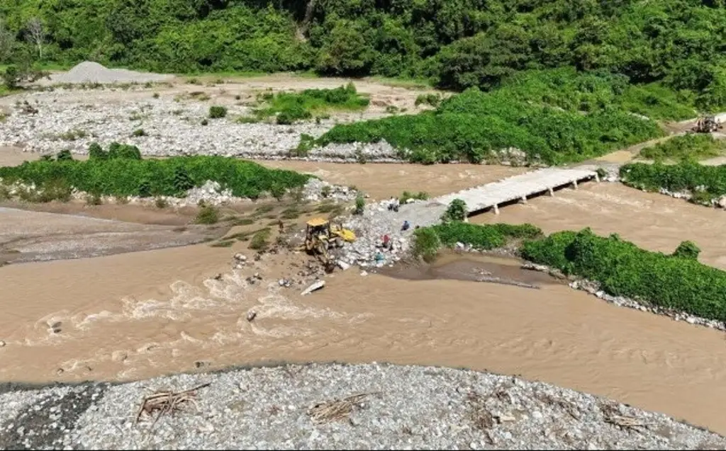 Imagen Nahle pide a SICT acelerar reconstrucción de puente en Ilamatlán