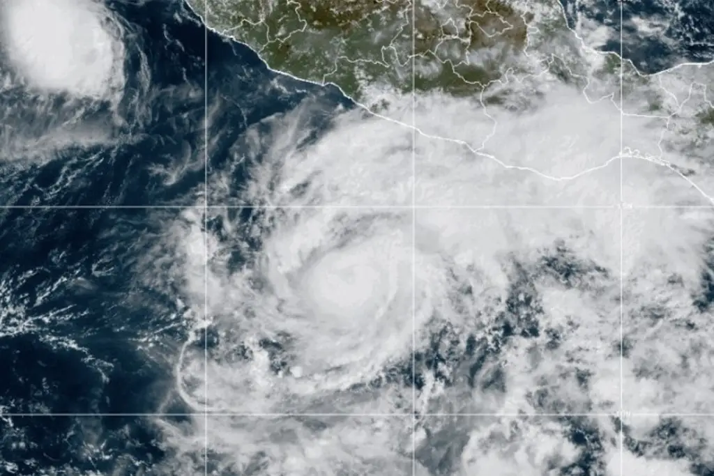 Imagen Trudy se intensifica a huracán categoría 1 este jueves. Esta es su ubicación