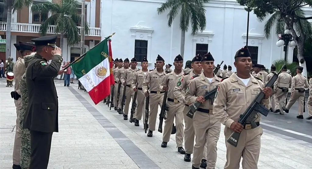 Imagen ¡Juran lealtad a México! más de 90 jóvenes protagonizan emotiva ceremonia en Veracruz