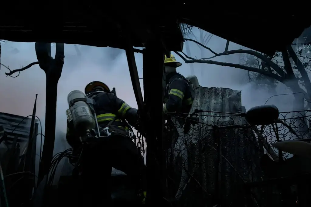 Imagen Incendio consume por completo una vivienda en Veracruz