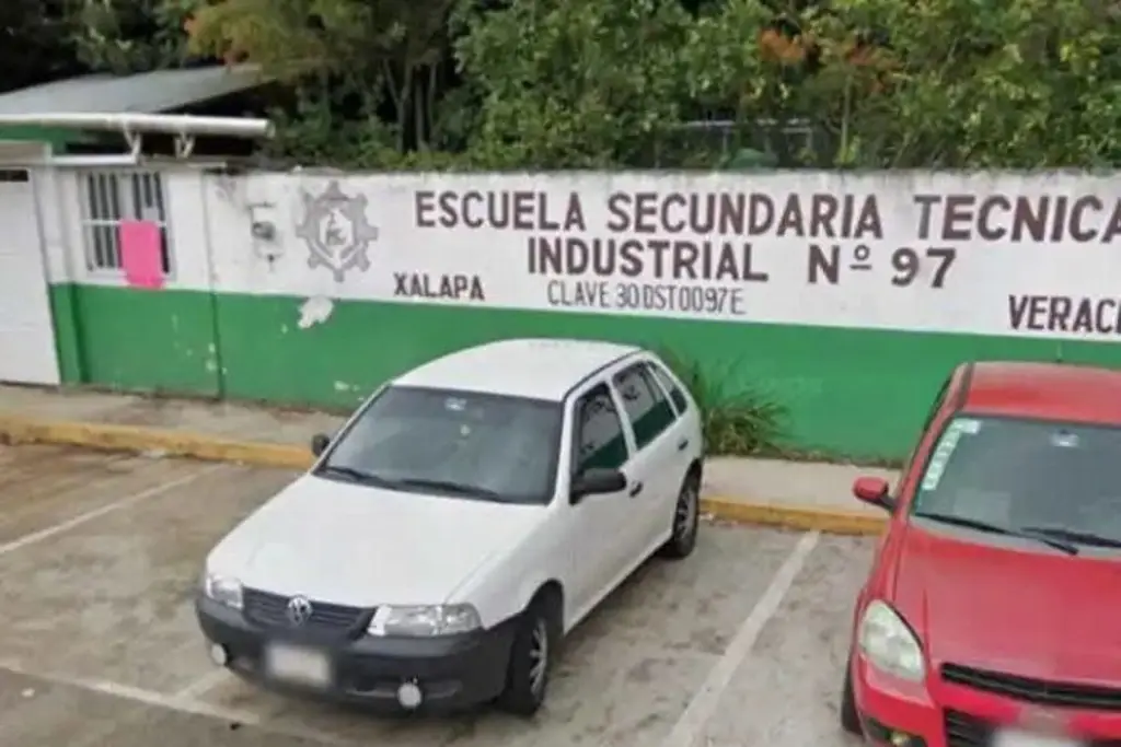 Imagen Reportan brote de sarampión en secundaria de Xalapa; aíslan a grupo