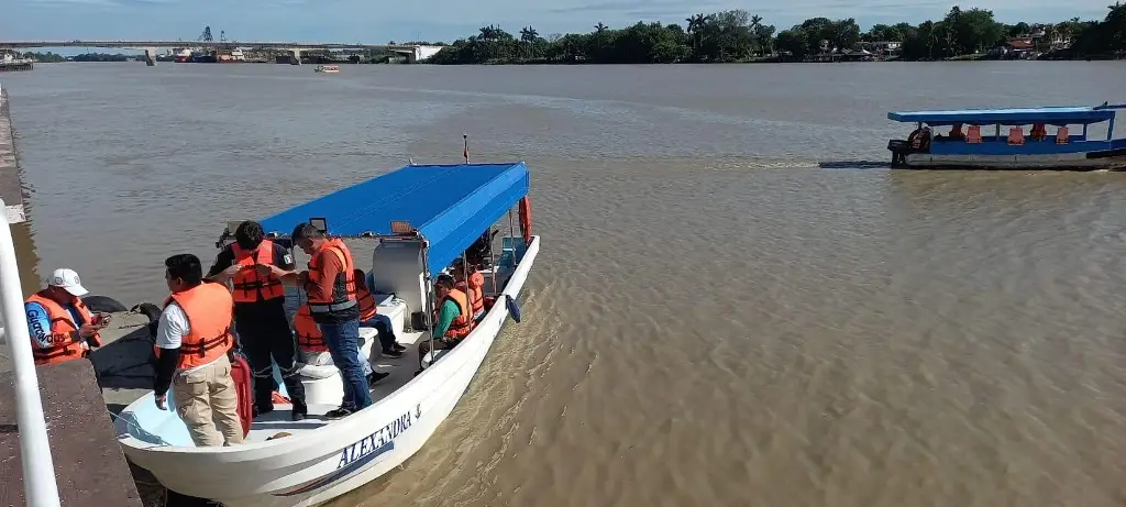 Imagen Continúa búsqueda de joven que habría caído al río Tuxpan desde el puente Tenechaco