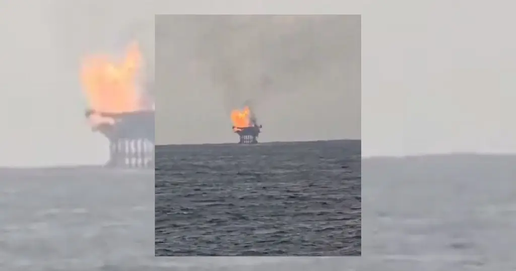 Imagen Se incendia plataforma Abkatún-H en la Sonda de Campeche; PEMEX dijo esto