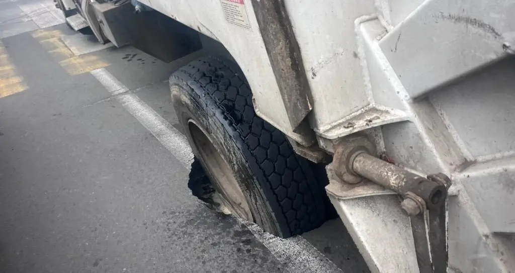 Imagen Tras varios casos de socavones en Boca del Río autoridades cuestionan ¿Por qué no avanza la auditoría a CAB? 