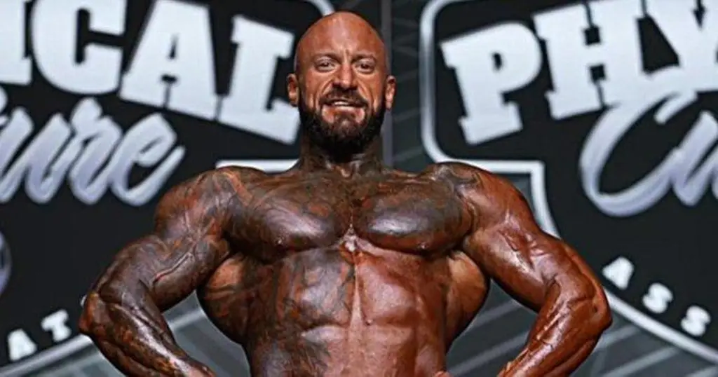 Imagen Muere fisicoculturista de 33 años tras desplomarse durante competencia 