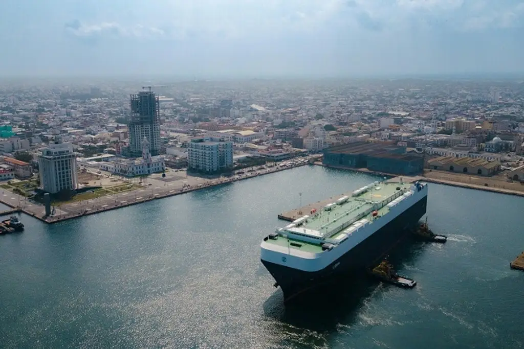 Imagen Cierre total en el Puerto de Veracruz por incremento del viento del norte