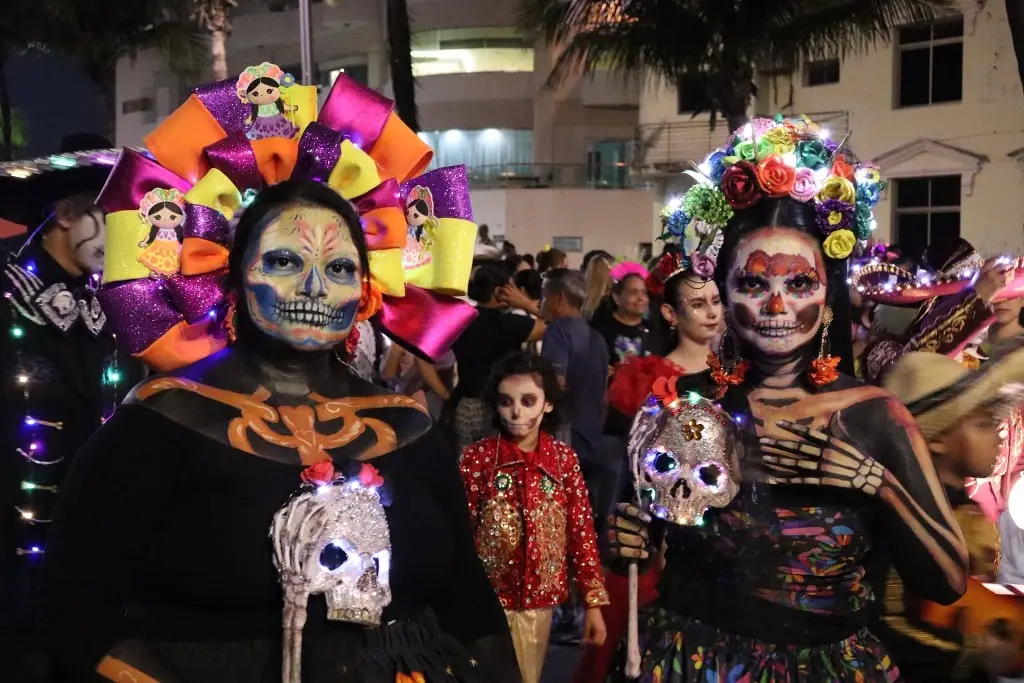 Imagen Entre catrinas, flores y velas, Alvarado celebrará la memoria y la tradición