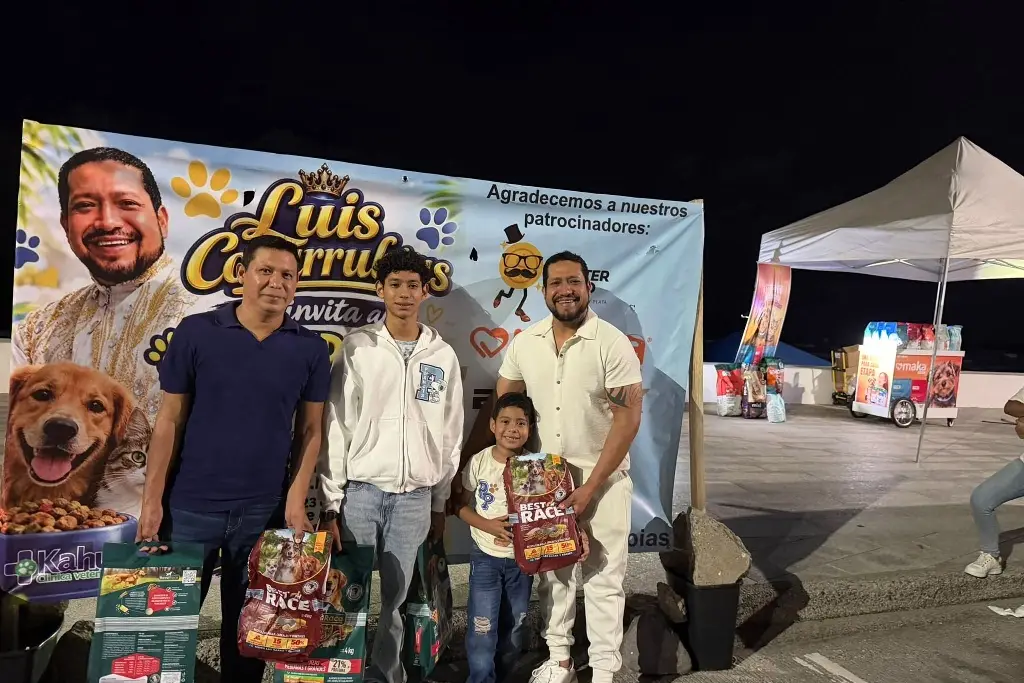 Imagen La solidaridad también lleva corona: Luis Covarrubias reúne alimento para perros y gatos