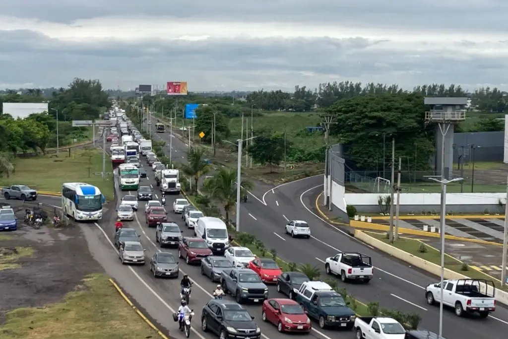 Imagen Paro de transportistas ya pega al comercio en Veracruz; temen pérdidas económicas