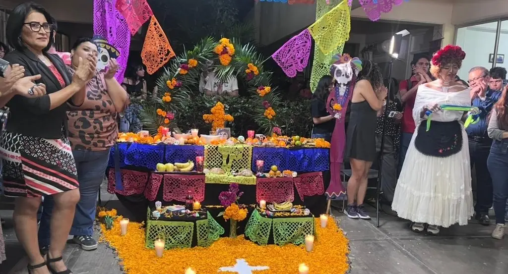 Imagen Buscan preservar las tradiciones del Día de Muertos con Ecos del Mictlán
